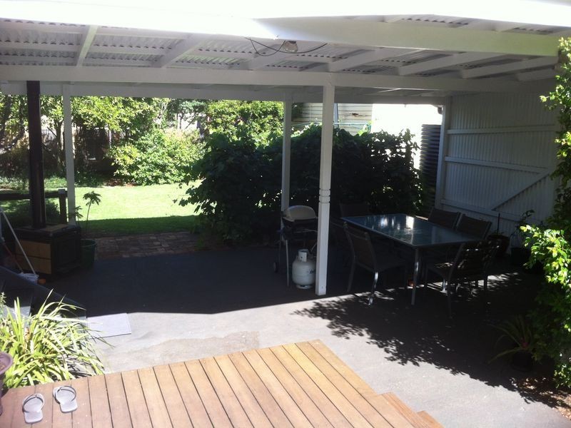 22 Albert Street, Newtown QLD 4350