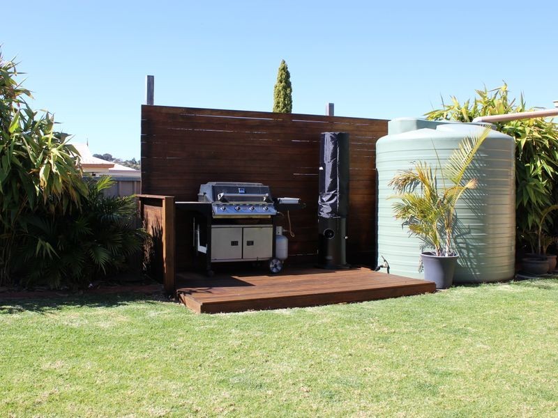 2 Belmond Court, Glenvale QLD 4350