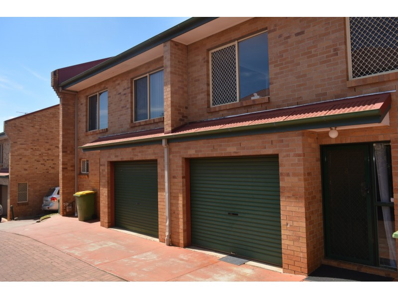 10/248 James Street, Harristown QLD 4350