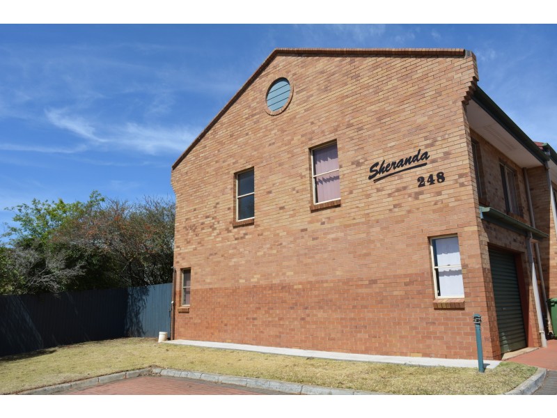 10/248 James Street, Harristown QLD 4350