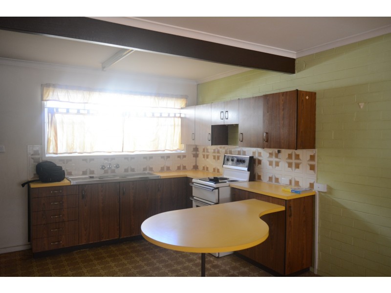 2/96 Herries Street, East Toowoomba QLD 4350