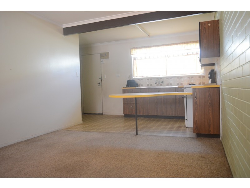 2/96 Herries Street, East Toowoomba QLD 4350