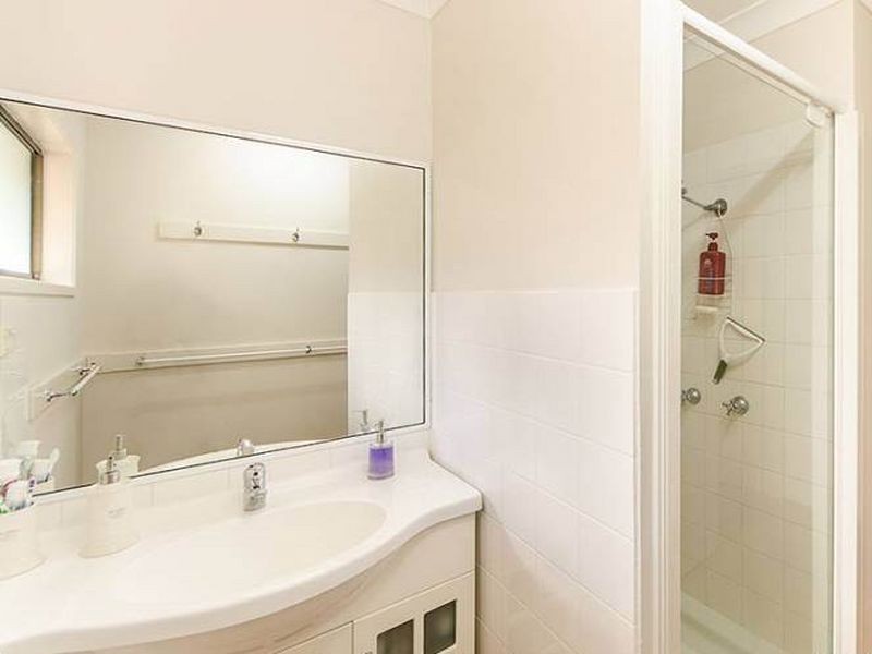 1/7 Stradbroke Street, Rockville QLD 4350