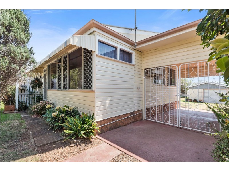 405 Alderley Street, Harristown QLD 4350