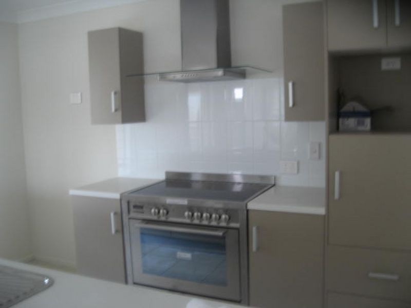 239a New England Highway, Blue Mountain Heights QLD 4350