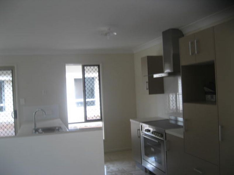 239a New England Highway, Blue Mountain Heights QLD 4350