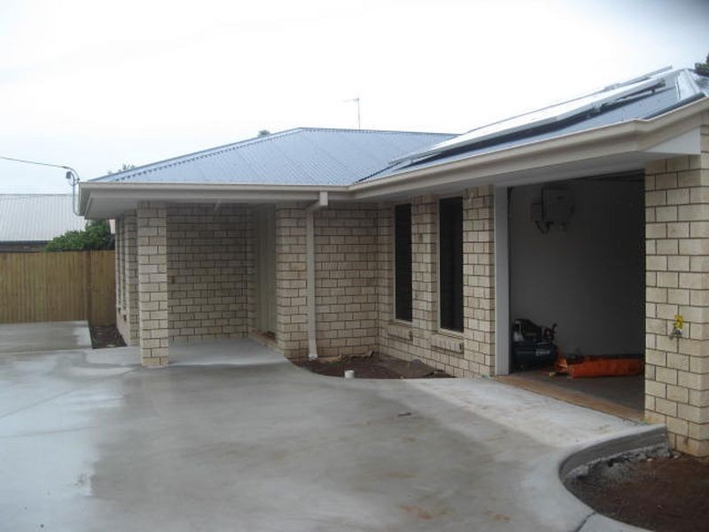 239a New England Highway, Blue Mountain Heights QLD 4350