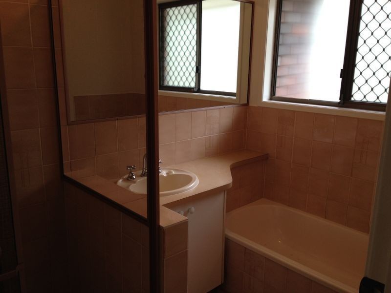 33 Wine Drive, Wilsonton Heights QLD 4350