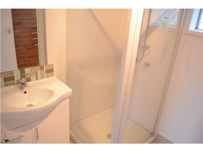 1/22 Kirklees Street, Newtown QLD 4350