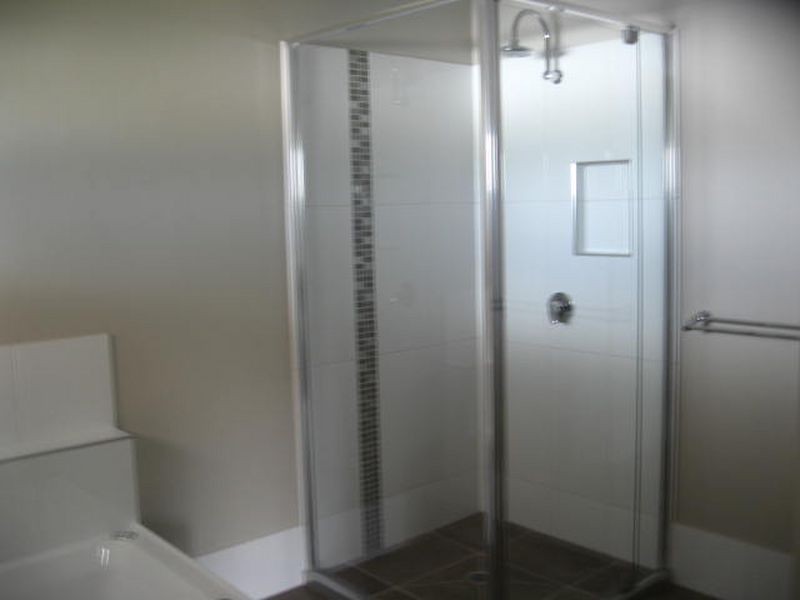 1/303 Stenner Street, Kearneys Spring QLD 4350