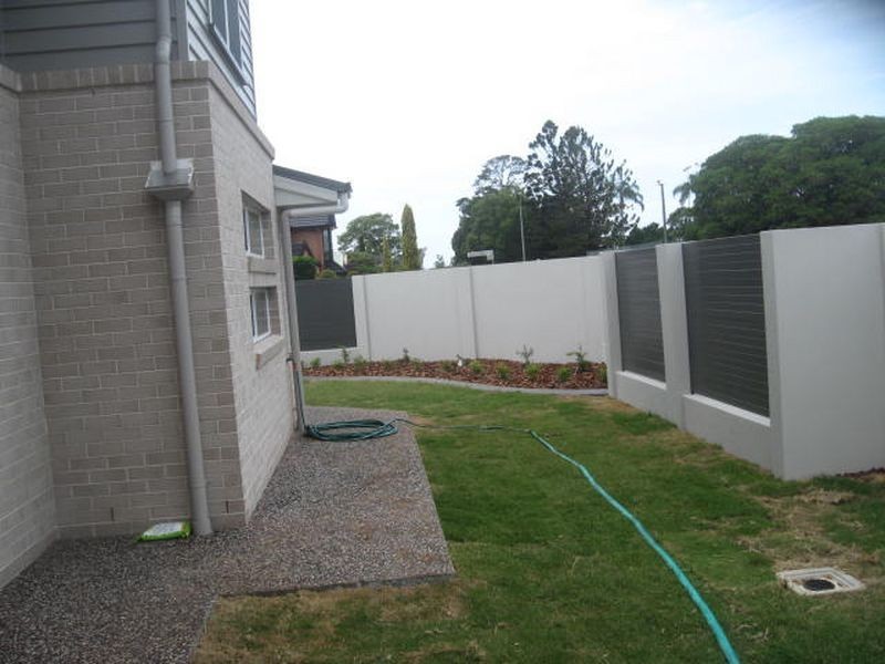 1/303 Stenner Street, Kearneys Spring QLD 4350