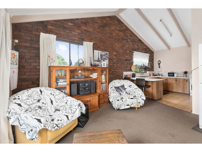 1/25 Debra Street, Centenary Heights QLD 4350