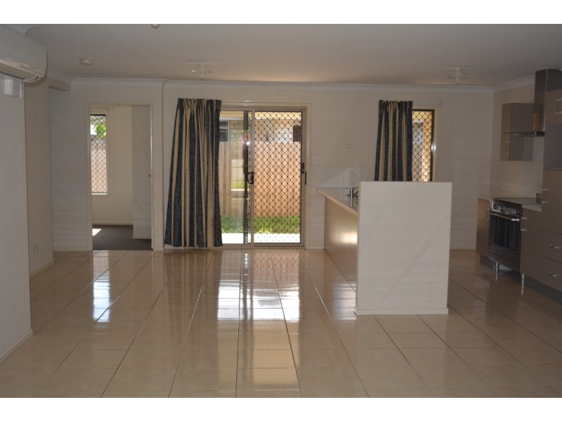 239 New England Highway, Harlaxton QLD 4350