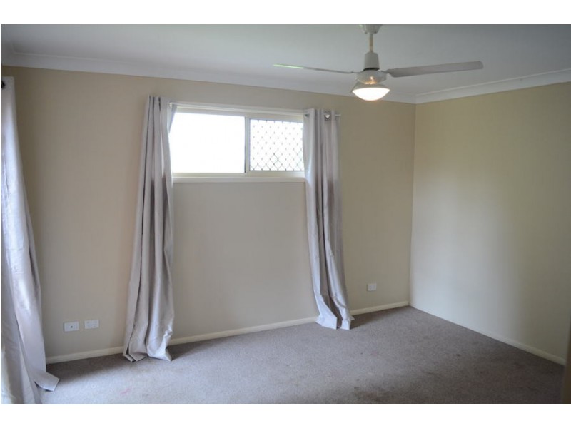 12 Dodson Crescent, Mount Kynoch QLD 4350