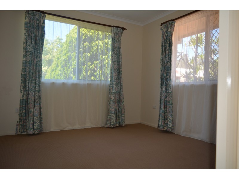 1/16 Spies Court, Mount Lofty QLD 4350