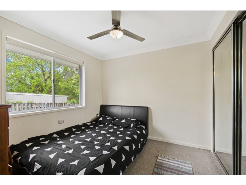 2/22 Whichello Street, Newtown QLD 4350