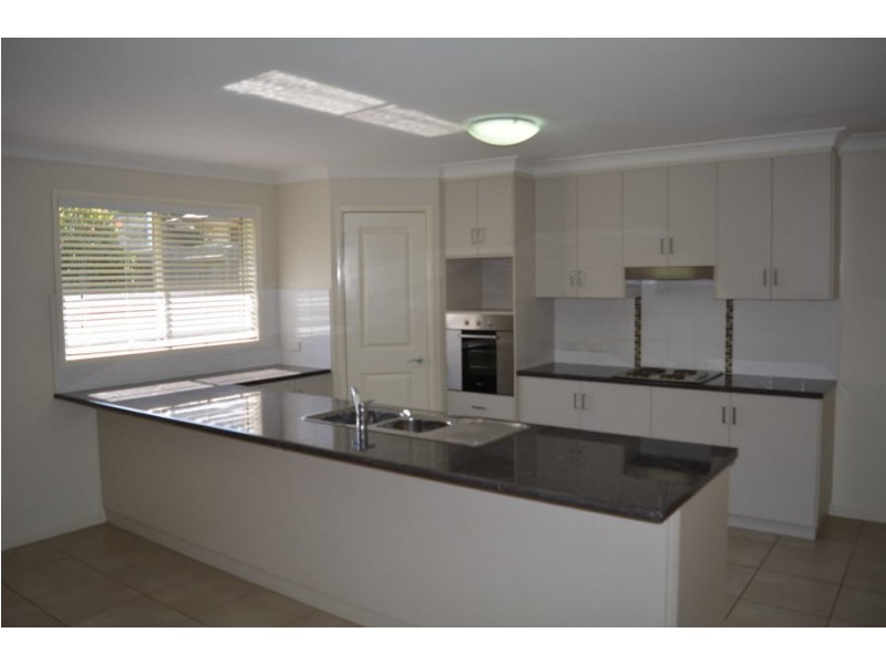 5 Gaudron Close, Wilsonton Heights QLD 4350
