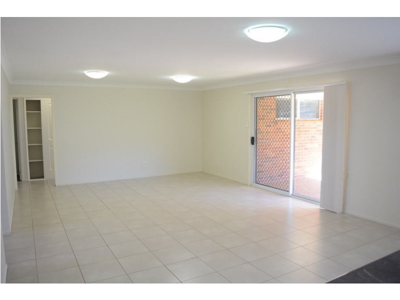 5 Gaudron Close, Wilsonton Heights QLD 4350