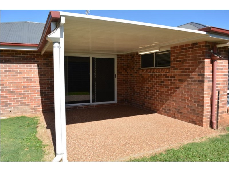 5 Gaudron Close, Wilsonton Heights QLD 4350
