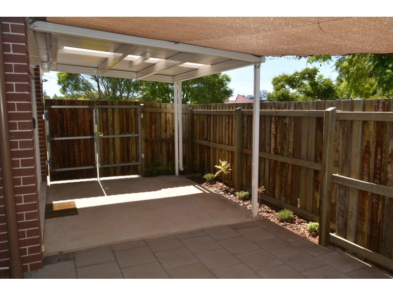 1/34 Stephen Street, South Toowoomba QLD 4350