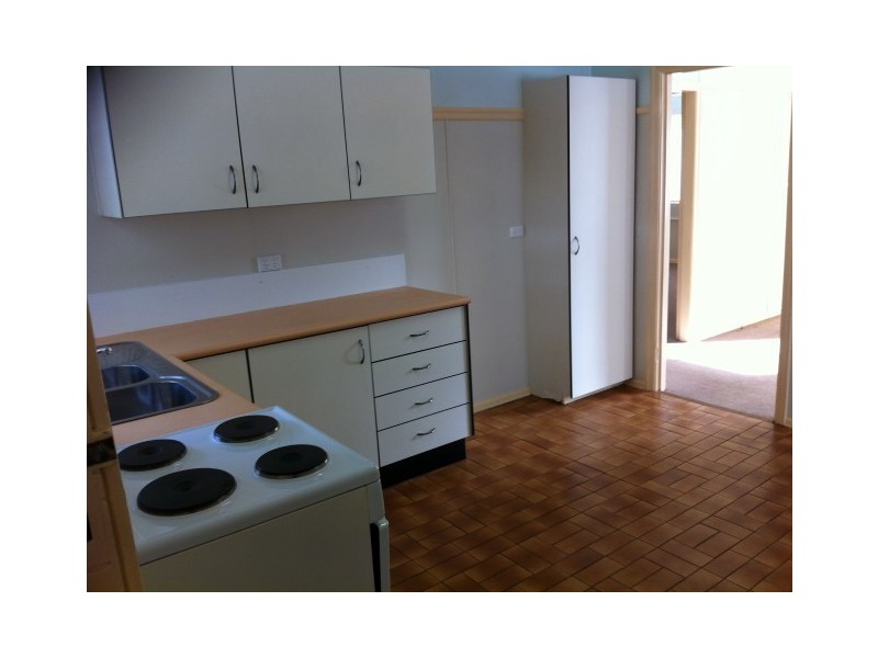 4 Rose Street, Wilsonton QLD 4350