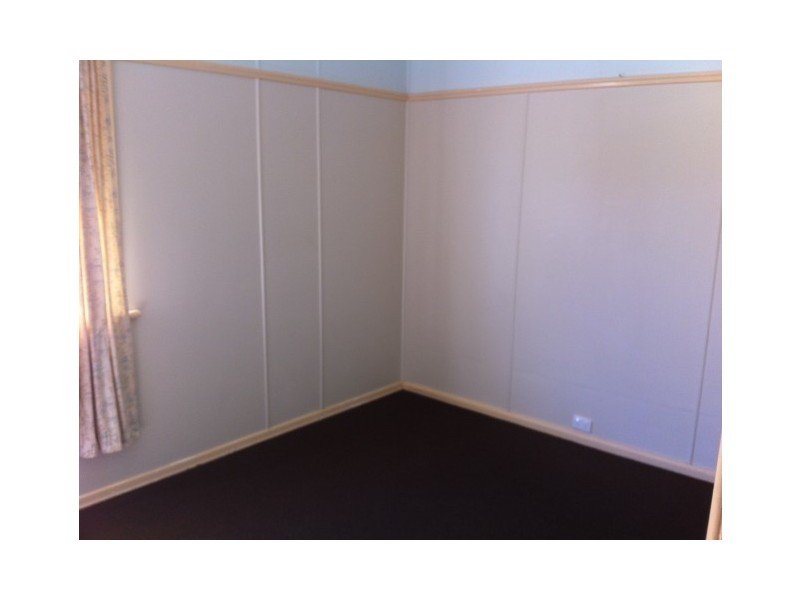 4 Rose Street, Wilsonton QLD 4350