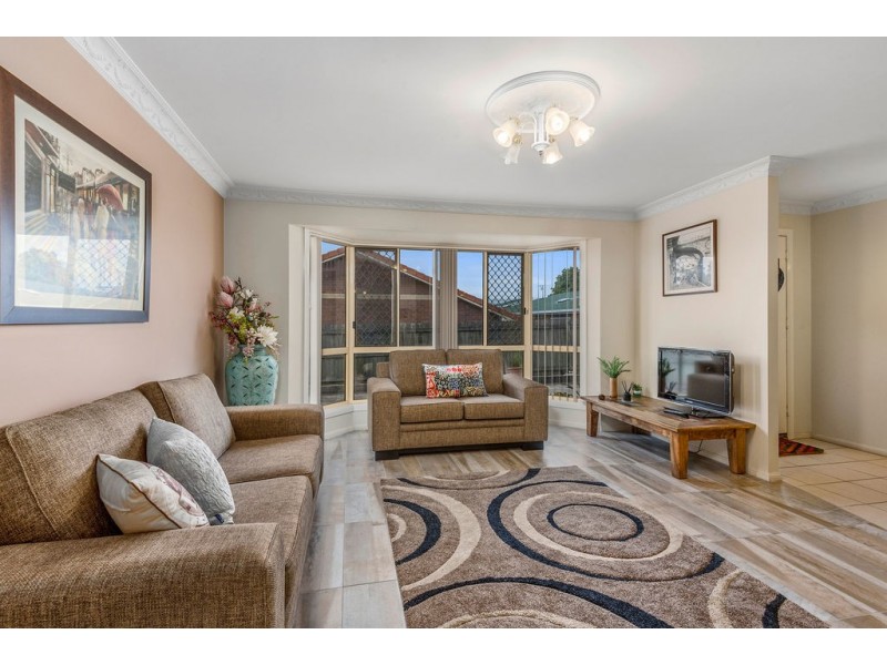 1/4 Brunckhorst Drive, Kearneys Spring QLD 4350