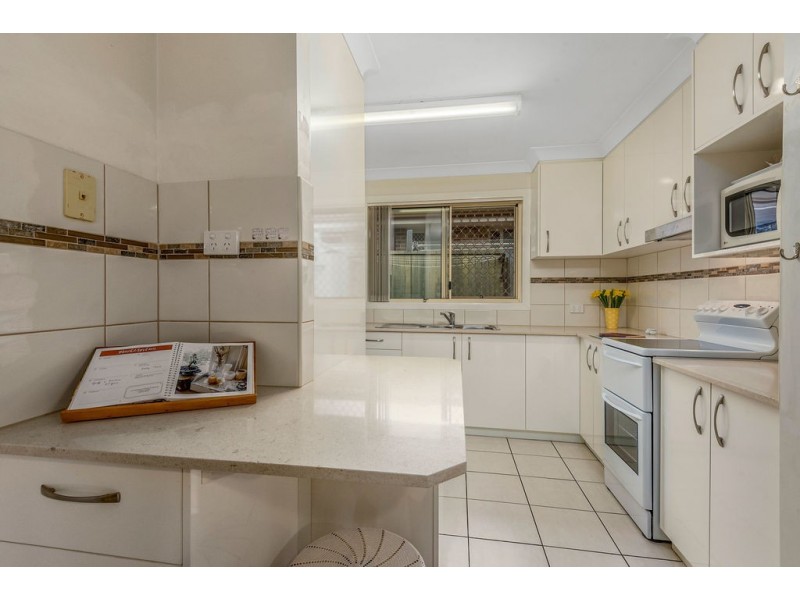 1/4 Brunckhorst Drive, Kearneys Spring QLD 4350