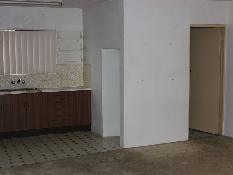 2/67 Taylor Street, Newtown QLD 4350