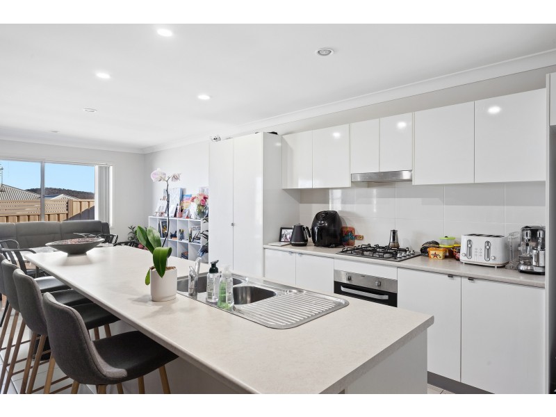 1 & 2/11 Carlin Street, Glenvale QLD 4350