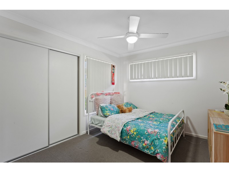 1 & 2/11 Carlin Street, Glenvale QLD 4350