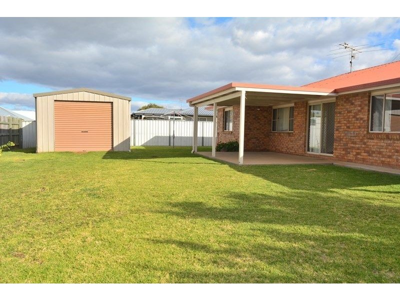 16 Fern Drive, Kearneys Spring QLD 4350