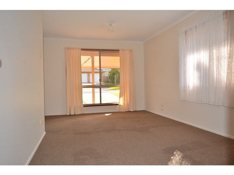 16 Fern Drive, Kearneys Spring QLD 4350