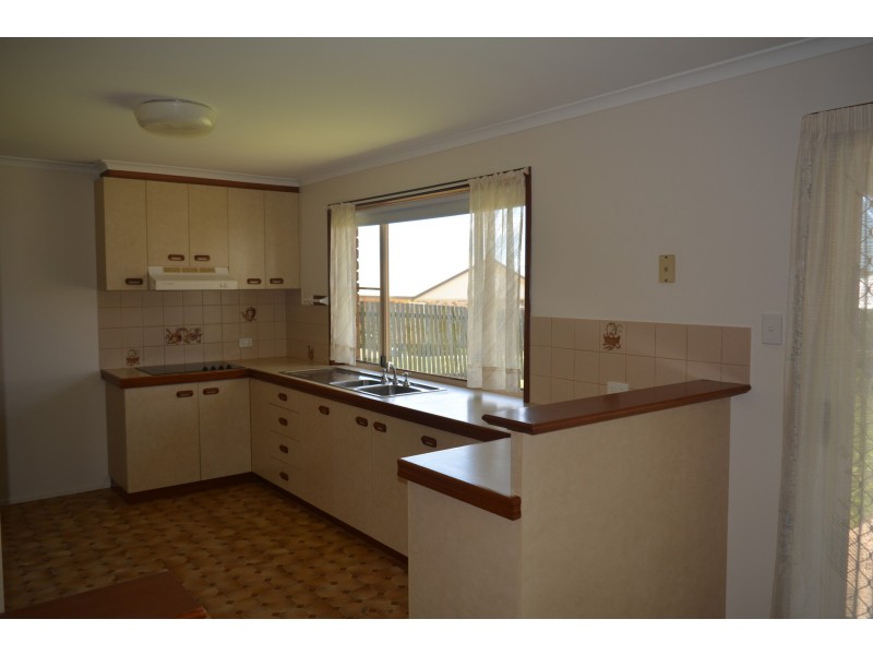 16 Fern Drive, Kearneys Spring QLD 4350