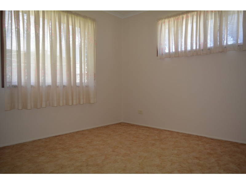 16 Fern Drive, Kearneys Spring QLD 4350
