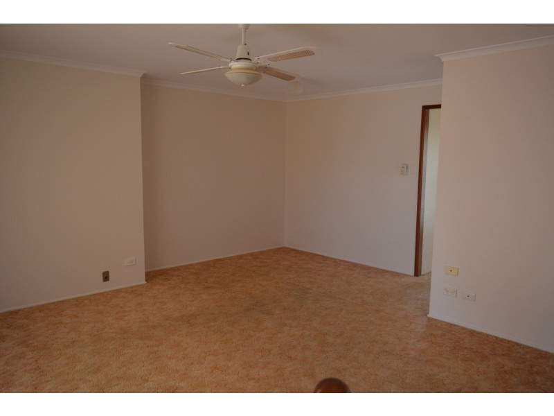 16 Fern Drive, Kearneys Spring QLD 4350