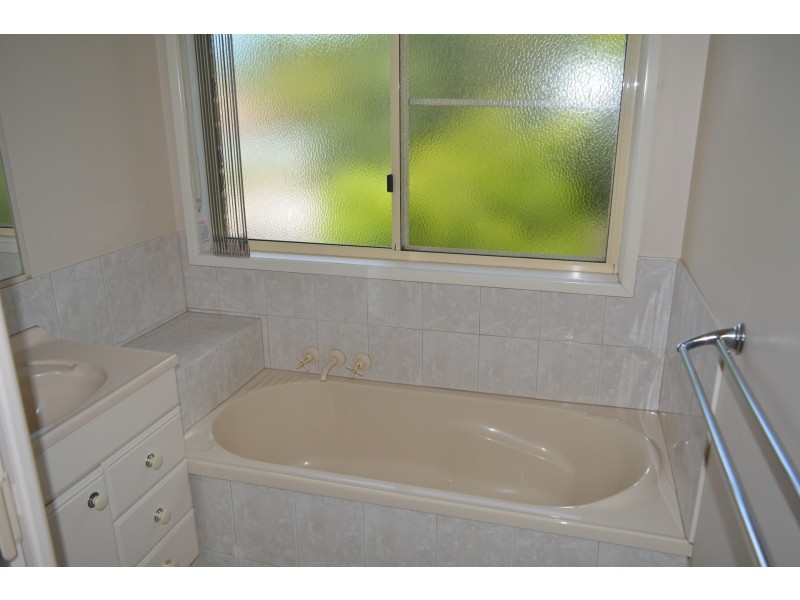 6/33 Helen Street, Newtown QLD 4350