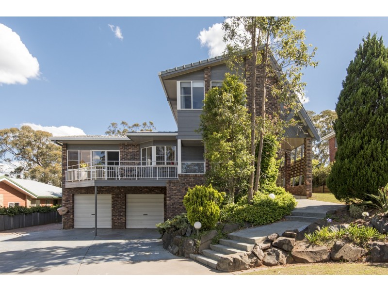 18 Harvey Street, Mount Lofty QLD 4350