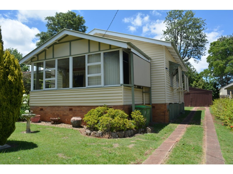 14 Arthur Street, East Toowoomba QLD 4350