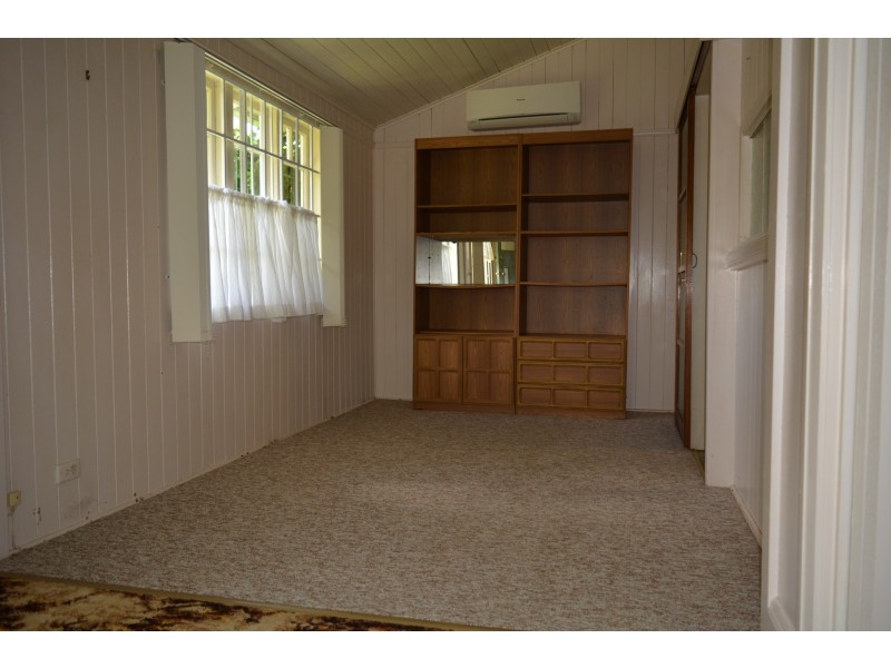 14 Arthur Street, East Toowoomba QLD 4350