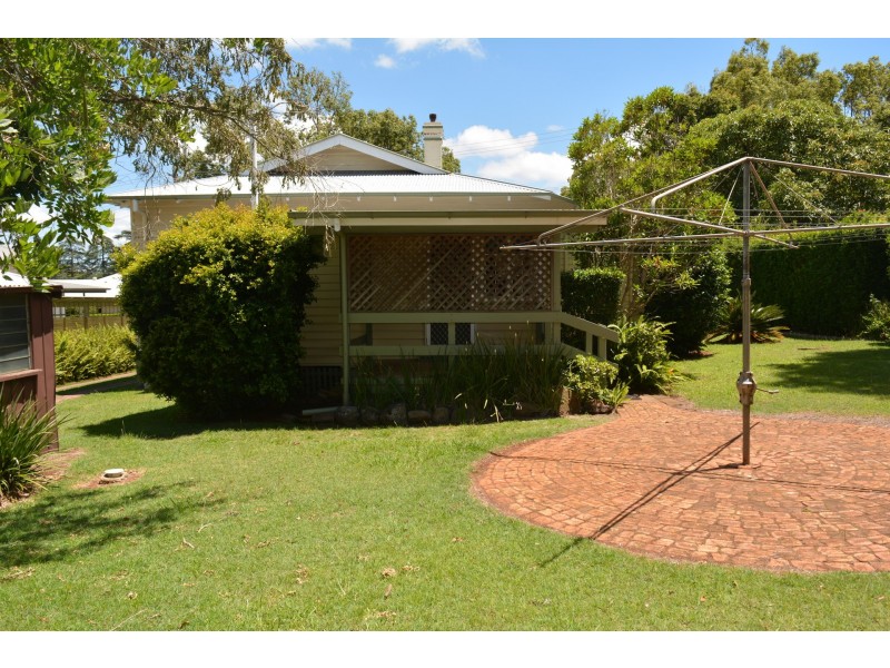 14 Arthur Street, East Toowoomba QLD 4350