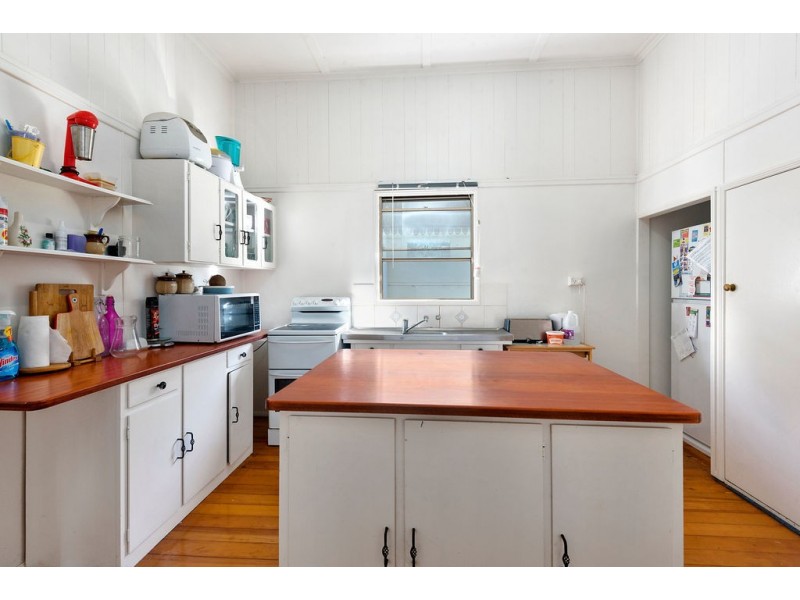 3 Second Avenue, Harristown QLD 4350