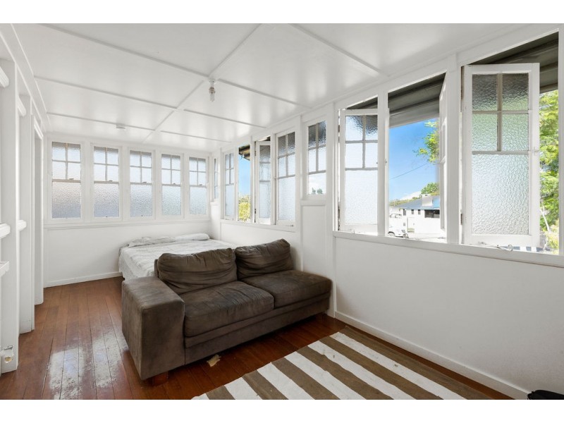 3 Second Avenue, Harristown QLD 4350