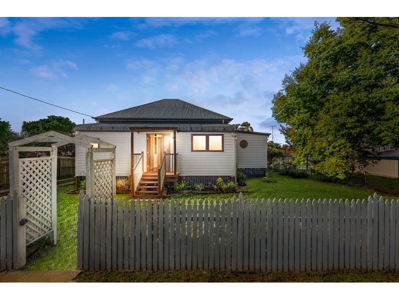 3 Dalmeny Street, Wilsonton QLD 4350