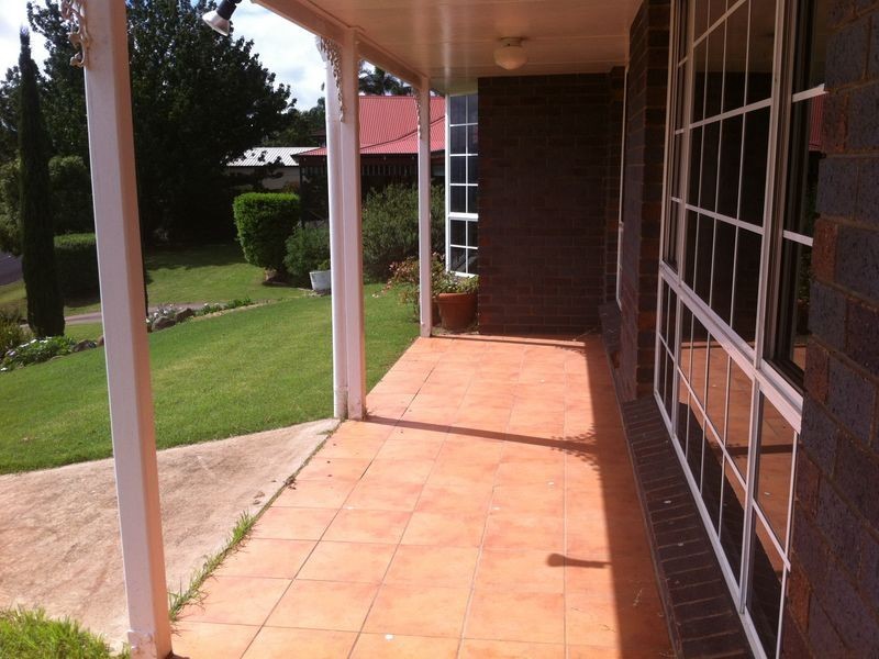 5 Skyline Drive, Blue Mountain Heights QLD 4350