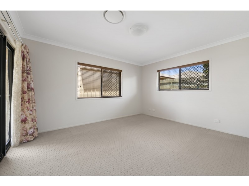 4 Pugh Street, Middle Ridge QLD 4350