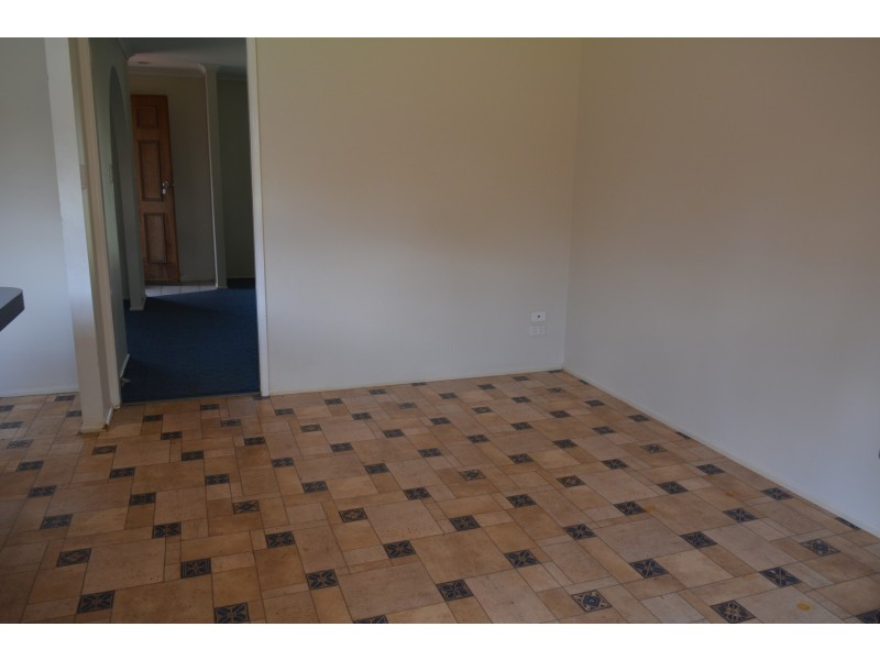 16 Coolawin Street, Wilsonton QLD 4350