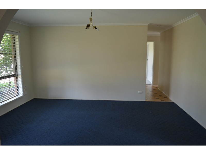 16 Coolawin Street, Wilsonton QLD 4350