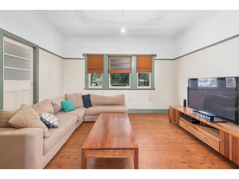 3 George Street, East Toowoomba QLD 4350