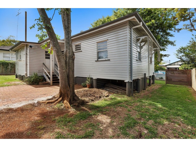 3 George Street, East Toowoomba QLD 4350